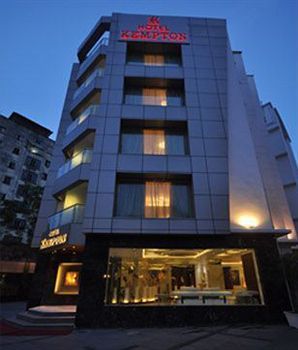 肯普顿酒店 加尔各答 外观 照片